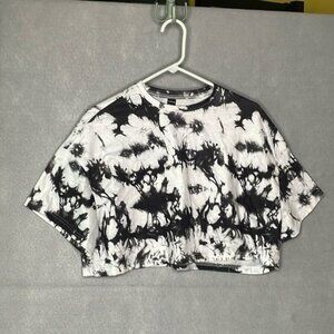 SHEIN Women's Medium Oversized Tie Dye Crop T-Shirt White + Black EUC